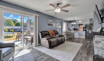 481 N Cleveland St, Bloomfield, IN 47424