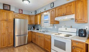 24 Fern Ct, Babbitt, MN 55706