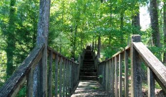 407 Lakeshore Dr, Bainbridge, GA 39819