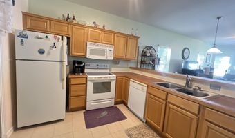 7054 W Perry St, Bay St. Louis, MS 39520