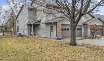 352 Emerald Dr, Arnolds Park, IA 51331