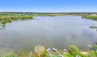 3310 Dumont Lake Dr, Allegan, MI 49010