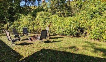 1494 Hilton Dr, Akron, OH 44313