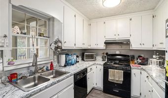 6242 New Mill Trl, Acworth, GA 30102