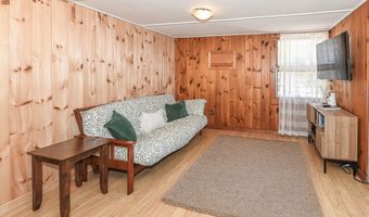 18 S Beach St, Sebago, ME 04029