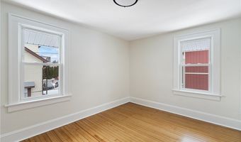 378 Cross St, Akron, OH 44311