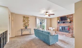 9343 Mackenzie Circle Dr, Affton, MO 63123