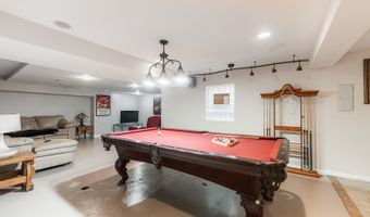 1205 N Scarlet Dr, Addison, IL 60101