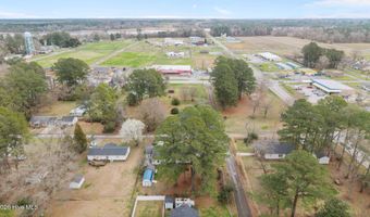 225 N 6th St, Aurora, NC 27806