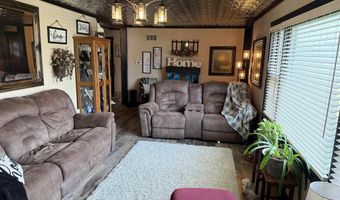 256 W Hoosier St, Berne, IN 46711