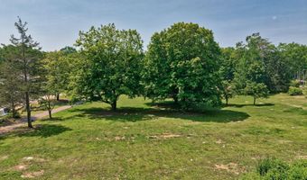 45 Carmel Rd, Bethany, CT 06524