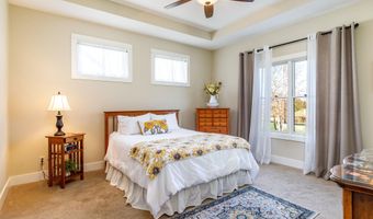 4102 Ballentine Dr, Ames, IA 50010