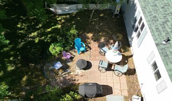 69 Arlington Ct, Burlington, VT 05408