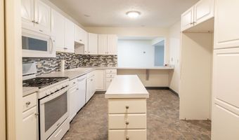 770 Hunters Trl, Akron, OH 44313