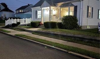 136 Frankfort St, Cranston, RI 02910