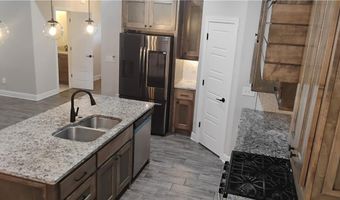 710 Harbison St, Bentonville, AR 72713