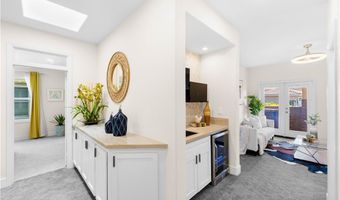8125 E Oxley Ct, Anaheim, CA 92808