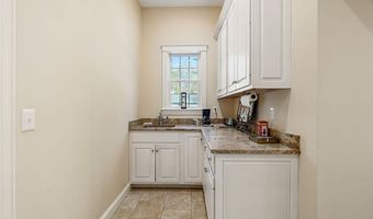 1026 Essex St, Bangor, ME 04401