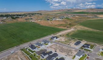 6147 Beacon Ln, Chubbuck, ID 83202