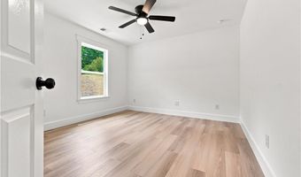 4380 Navajo Ln SE, Acworth, GA 30102
