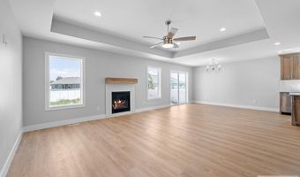 796 Hollow Dr, Ammon, ID 83401