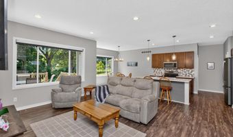 1906 Duff Ave, Ames, IA 50010