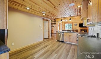 14 Melonie Loop, Cascade, ID 83611