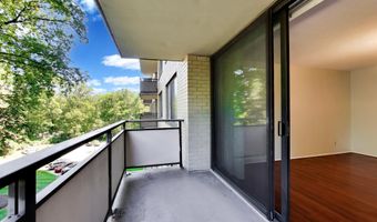 5225 POOKS HILL Rd 220N, Bethesda, MD 20814