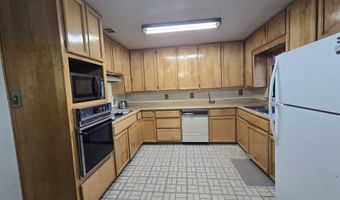 830 BAIRD Cir, Aztec, NM 87410
