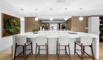 9521 E Bay Harbor Dr 802, Bay Harbor Islands, FL 33154