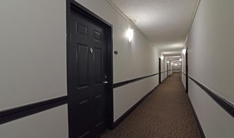 1001 N RANDOLPH St 215, Arlington, VA 22201