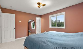 9095 76th St SE, Alto, MI 49302