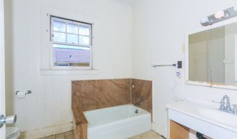 99-028 Moanalua Rd, Aiea, HI 96701