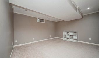 1311 Meadow Ln, Abilene, KS 67410