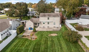 124 Longview Dr, Cranston, RI 02920