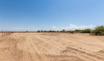 7525 W Lake Erie Dr, Casa Grande, AZ 85194