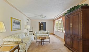 618 Mellowood Dr, Indianapolis, IN 46217