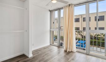 1215 Alexander St 204, Honolulu, HI 96826
