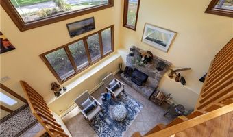 8 Robin Dr, North Kingstown, RI 02852