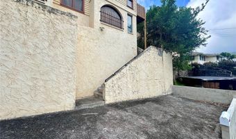 2374 Gardenia St, Honolulu, HI 96816