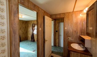 702 W Eagle Pass, Alpine, TX 79830