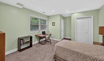 11923 Devonshire St, Algonquin, IL 60102