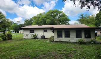 220 PINEHURST Dr, Auburndale, FL 33823