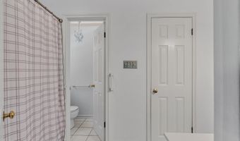 1616 Hobbiton Rd, Baton Rouge, LA 70810