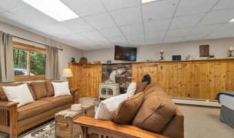 78 Hazen Rd, Bethlehem, NH 03574