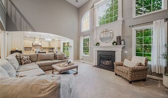 985 W Martin Ave, Amherst, OH 44001