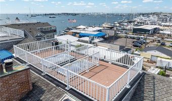 31 Coddington Wharf 24, Newport, RI 02840
