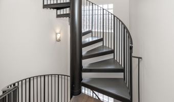 462 W Stadium Blvd, Ann Arbor, MI 48103