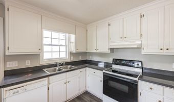 5320 Alonza Ln, Bailey, NC 27807