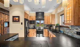 1036 Oak Park Dr, Bozeman, MT 59715